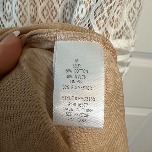 Baltic Born Women’s Windsor Lace Tiered Midi Dress Ivory (Size M) - Picture 8 of 8